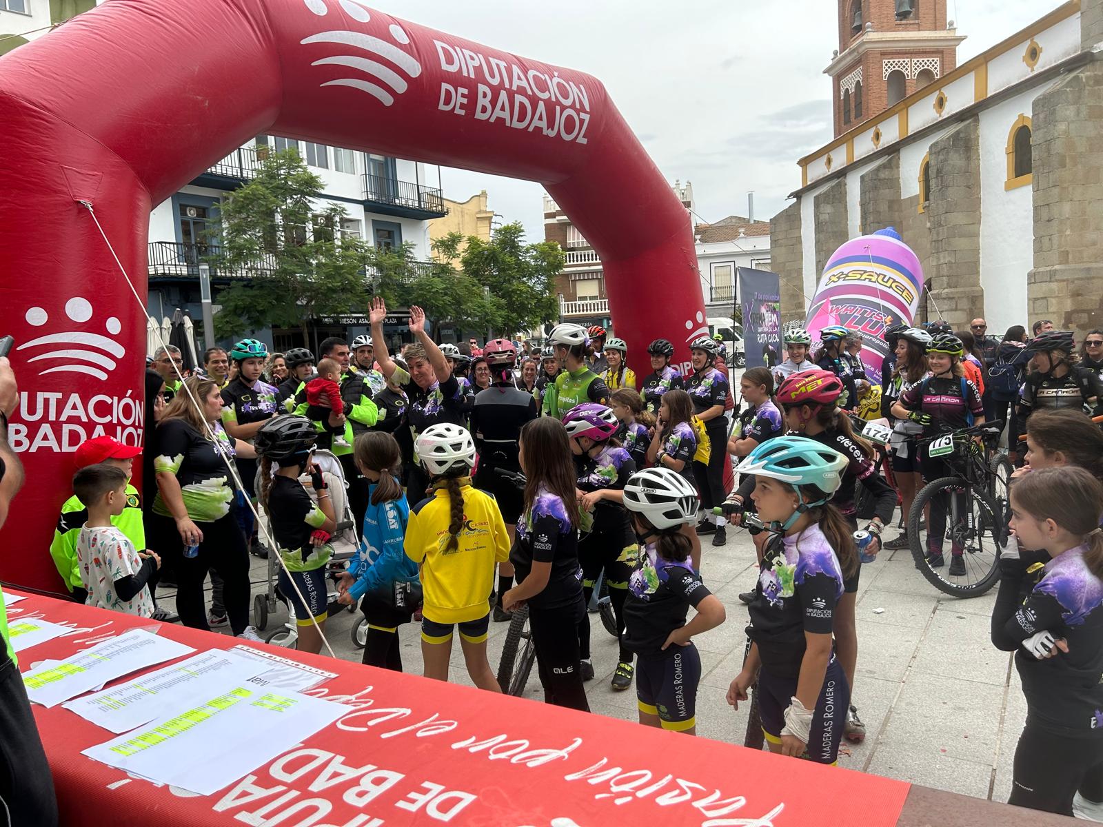 EXTREMAFEM ES NATURAL SE CONSOLIDA COMO UN HITO DE PROMOCIÓN DEL CICLISMO FEMENINO