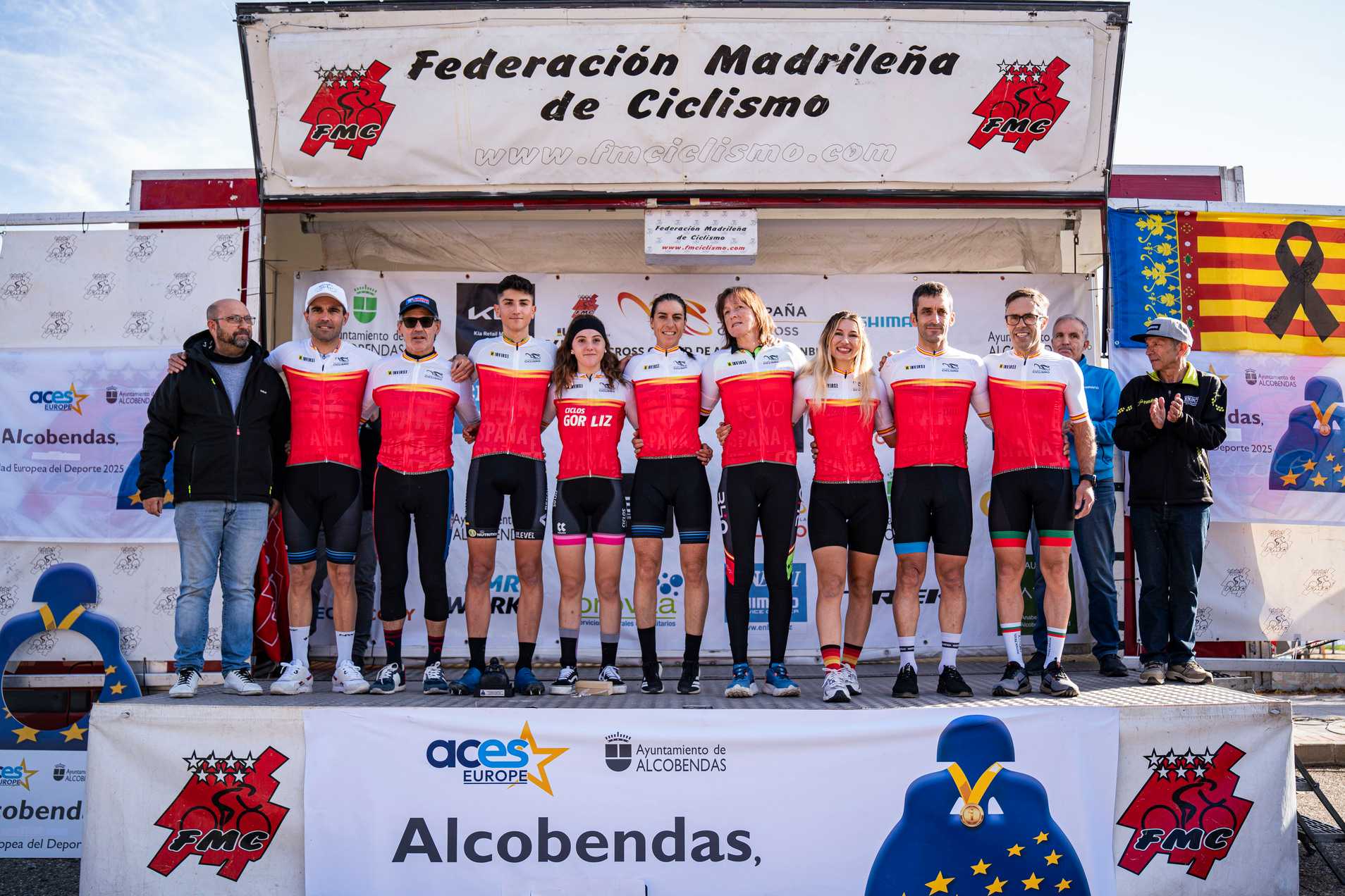 KEVIN SUÁREZ Y LUCÍA GONZÁLEZ SE IMPONEN EN UN REÑIDO CICLOCROSS DE ALCOBENDAS