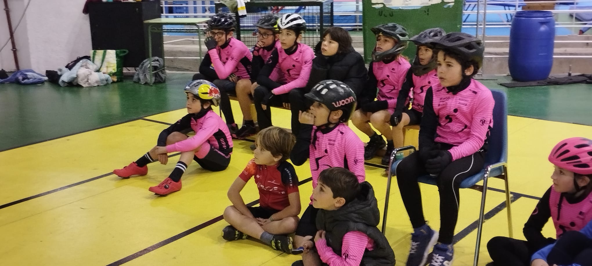 Sesión de pista para las Escuelas (EntrenamientoCiclismo.com)