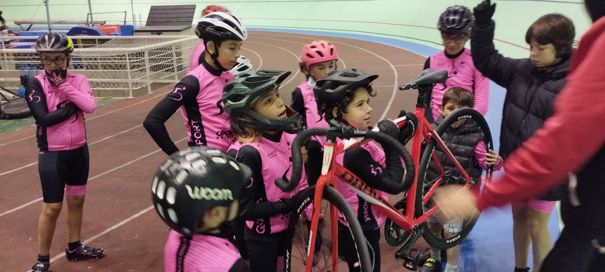 Sesión de pista para las Escuelas (EntrenamientoCiclismo.com)