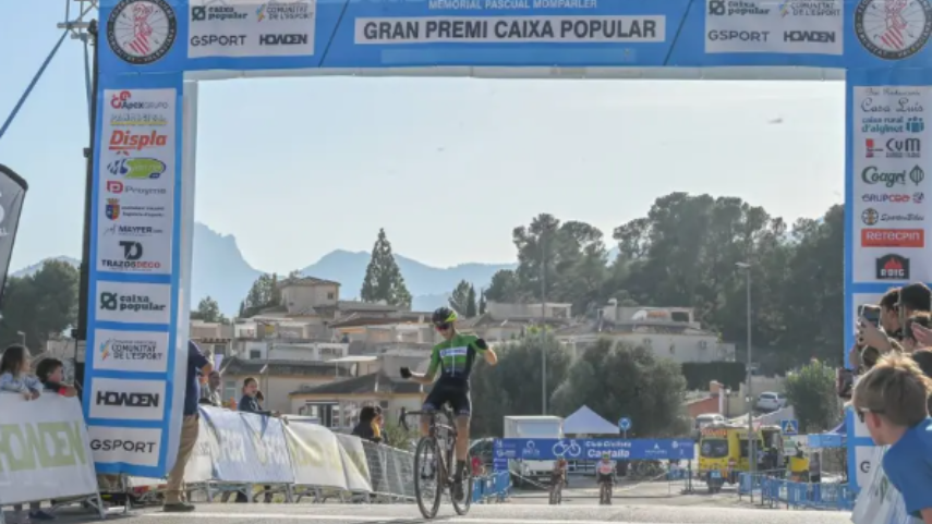 Javier-Zaera-y-Sara-Bonillo-consiguen-la-victoria-en-el-Trofeo-Joaquin-Ortega-de-Castalla