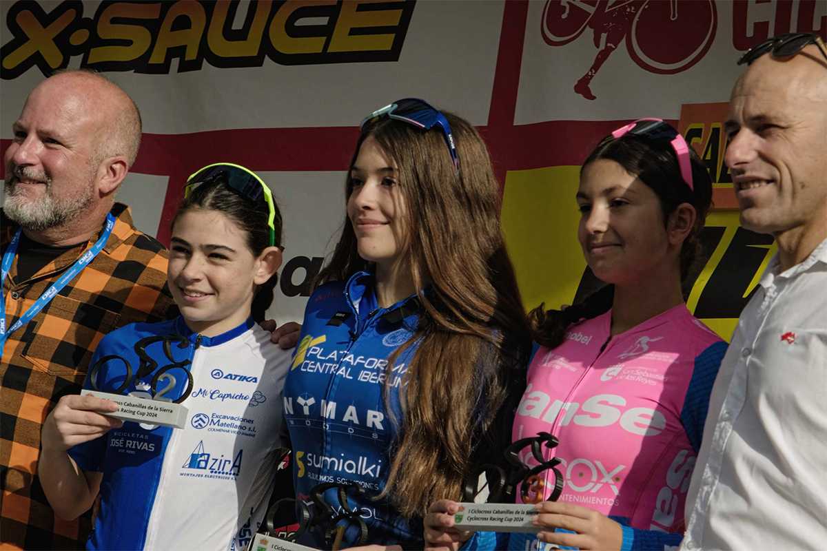 LUCÍA SÁNCHEZ-MONTÁÑEZ Y JORGE GONZÁLEZ, LOS MÁS FUERTES EN EL CICLOCROSS DE CABANILLAS DE LA SIERRA