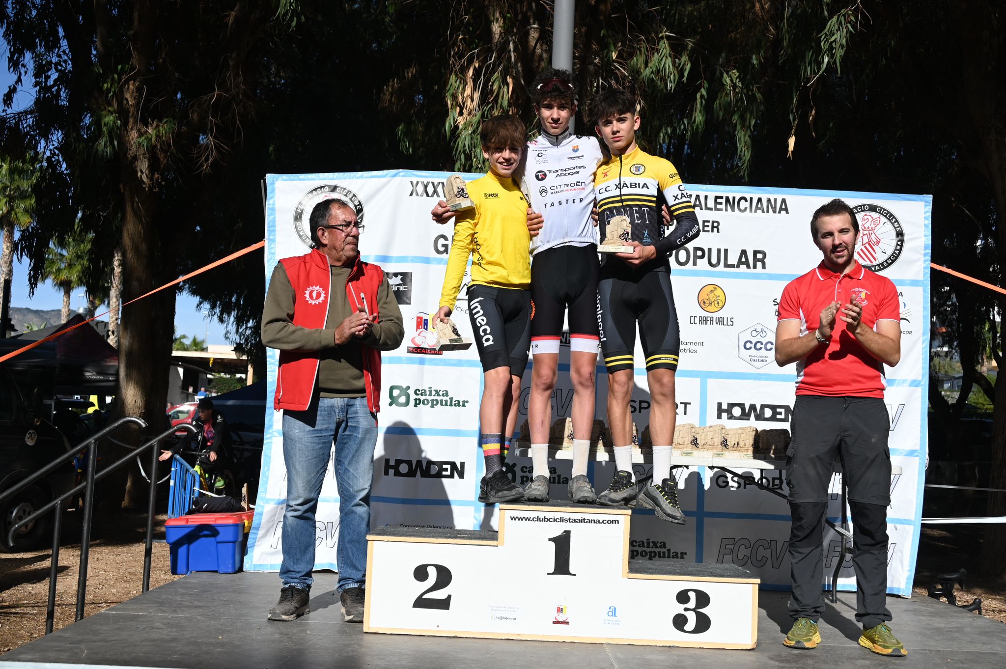 Sara Bonillo y Manuel Sánchez brillan en el Ciclocross de la Vila Joiosa