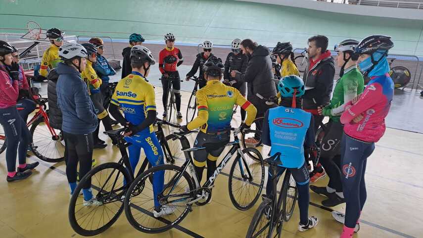 Nueva-jornada-de-tecnificacion-entrenamiento-y-celebracion-para-despedir-el-ano