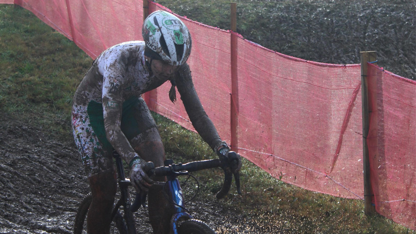 Titanico-esfuerzo-de-Irene-Garcia-en-el-Campeonato-de-Espana-Ciclocross-2025