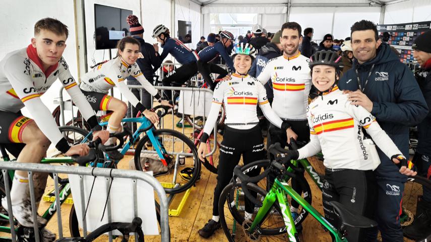 La-Seleccion-Espanola-finaliza-8-en-el-Team-Relay-del-Mundial-de-Ciclocross-de-Lievin