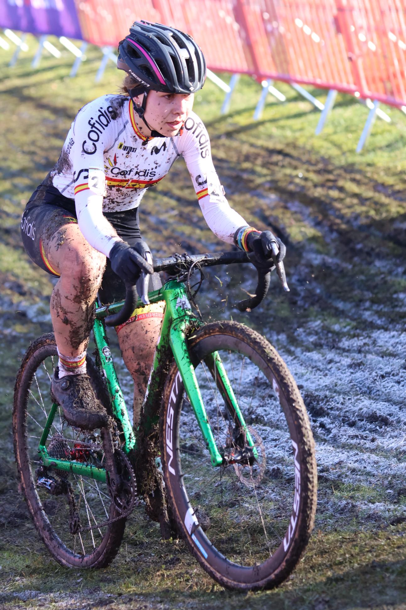 Lorena Patiño brilla ás portas do top-10 no Mundial de Ciclocrós en Liévin