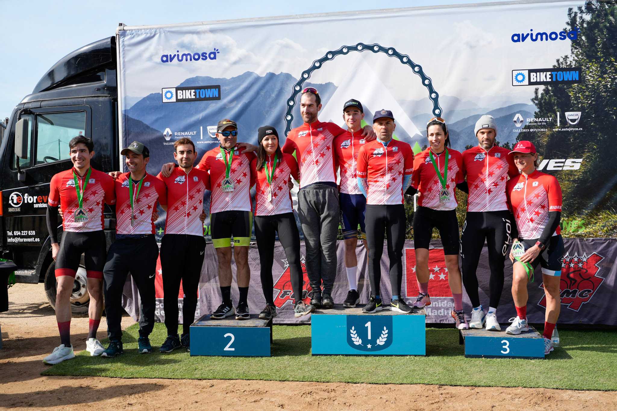 Rodrigo Garrido y Beatriz Porto, primeros líderes de la Copa de Madrid XCM