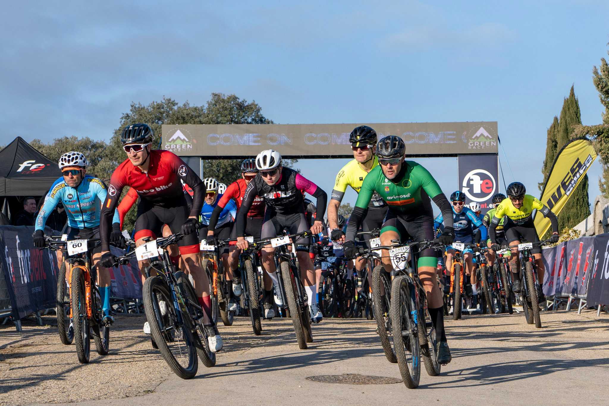 Rodrigo Garrido y Beatriz Porto, primeros líderes de la Copa de Madrid XCM