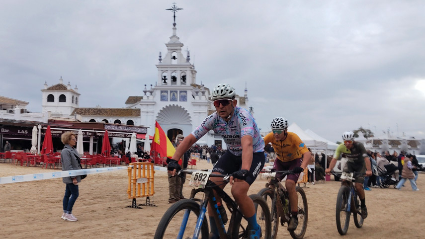 Masivo-inicio-en-Almonte-para-el-Circuito-Diputacion-Huelva-BTT-Maraton-2025