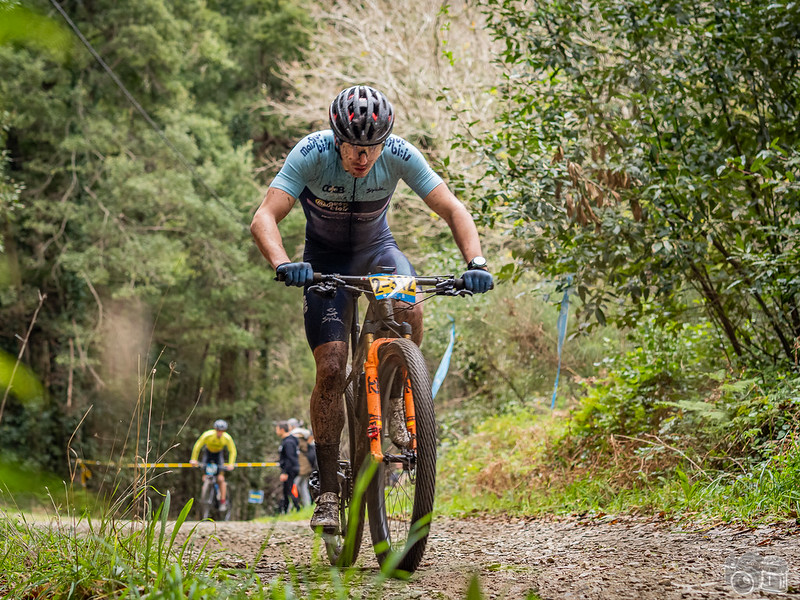 Tamara Seijas e Samuel Baña cumpren co seu rol de favoritos no Campionato de Galicia 3h Resistencia