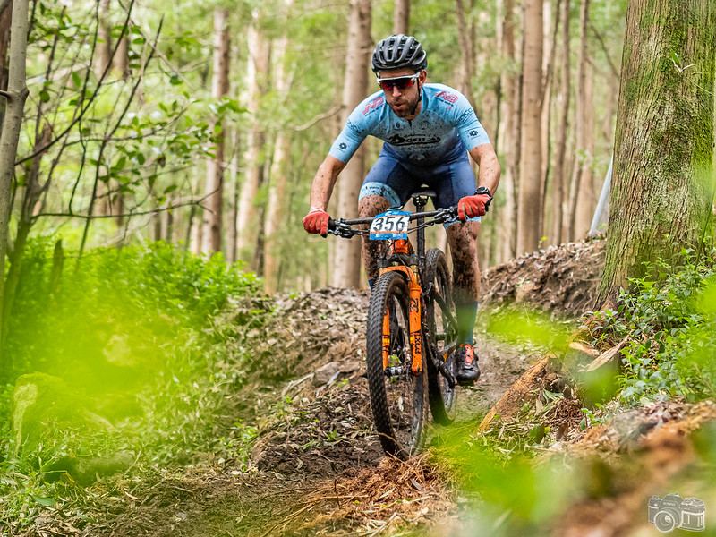 Tamara Seijas e Samuel Baña cumpren co seu rol de favoritos no Campionato de Galicia 3h Resistencia