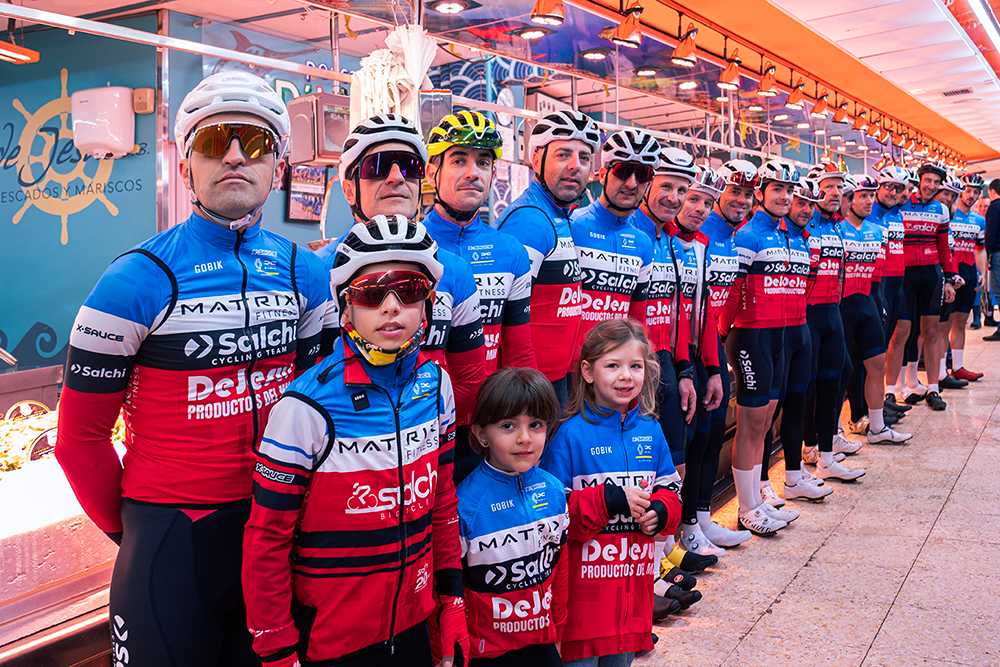 Presentado el equipo ciclista SALCHI-HONTORIA-MATRIX para la temporada 2025