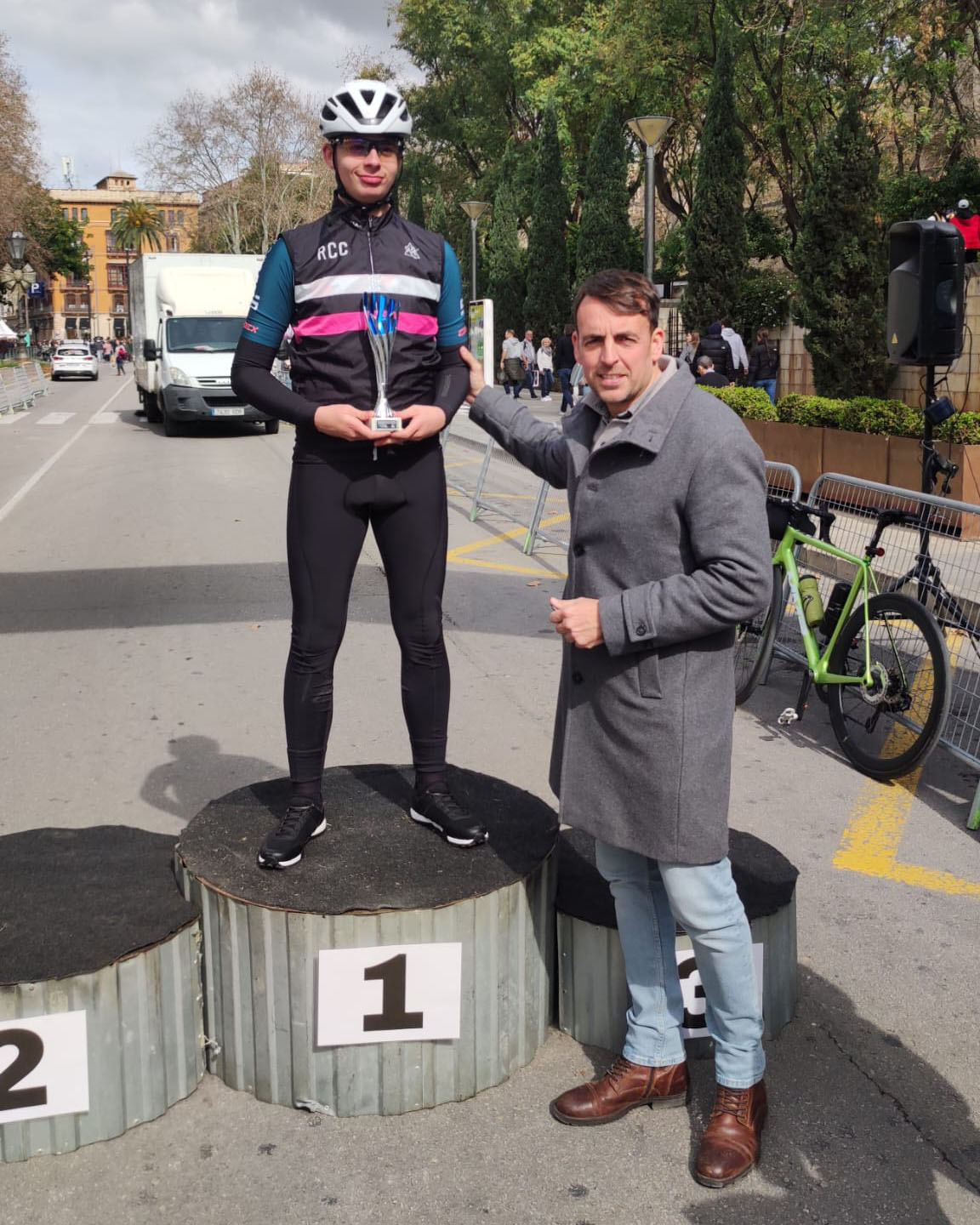 EL PELOTÓN CICLOTURISTA INAUGURA LA TEMPORADA CON LA MARXA DEL DIA DE LES ILLES BALEARS