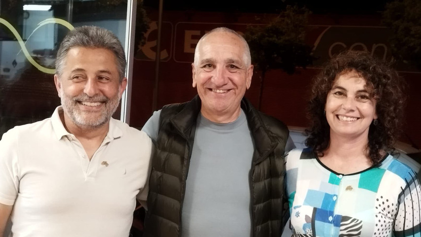 ENTREGA-DE-INSIGNIAS-DE-ORO-DE-LA-ASOCIACIoN-DE-aRBITROS-DE-CICLISMO-DE-BALEARES-A-ISABEL-DONET-Y-A-BIEL-RAMoN