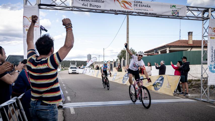 Alberto-Sanchez-triunfa-en-el-G-P-XI-Trofeo-Fuencaliente-de-la-Copa-de-Espana-Master-2025