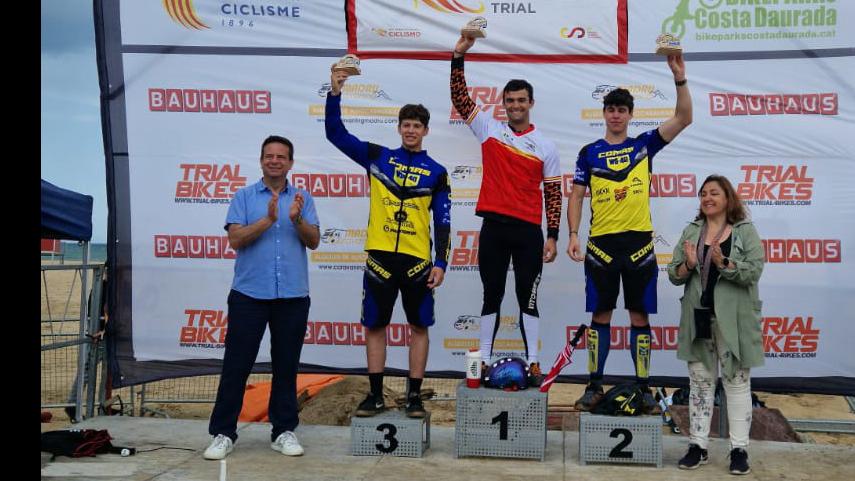 Julen-Saenz-de-Ormijana-y-Laia-Esquis-triunfo-en-la-Copa-de-Espana-de-Cambrils
