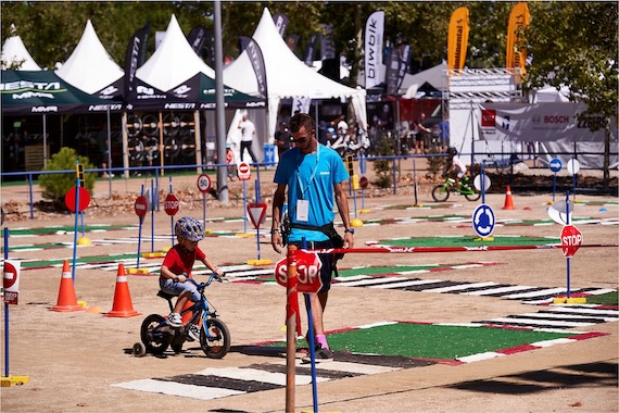 EN SUMMERBIKE, LA BICI TAMBIÉN ES COSA DE PEQUES