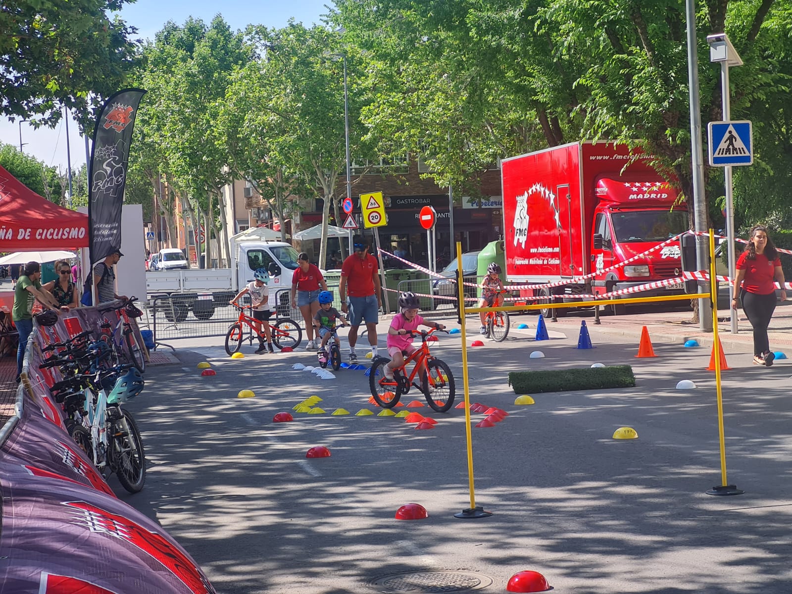 EN SUMMERBIKE, LA BICI TAMBIÉN ES COSA DE PEQUES