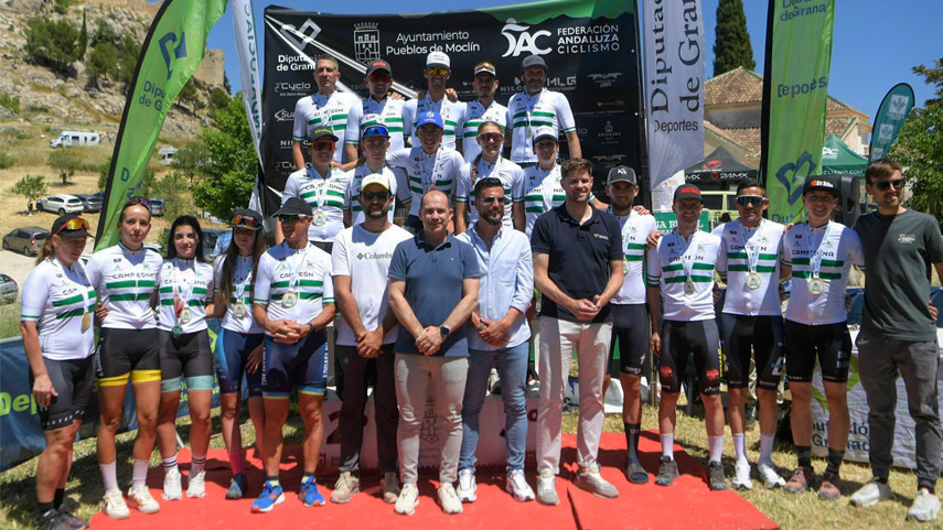 Moclin-corona-a-los-campeones-andaluces-de-BTT-XCO