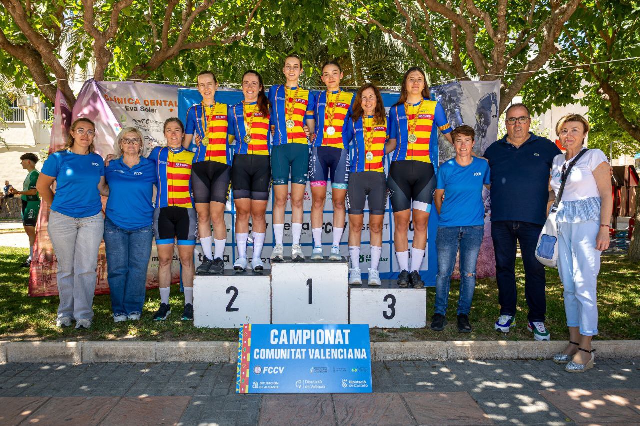 Novelda corona a las nuevas campeonas autonómicas de CRI en una jornada histórica para el ciclismo femenino