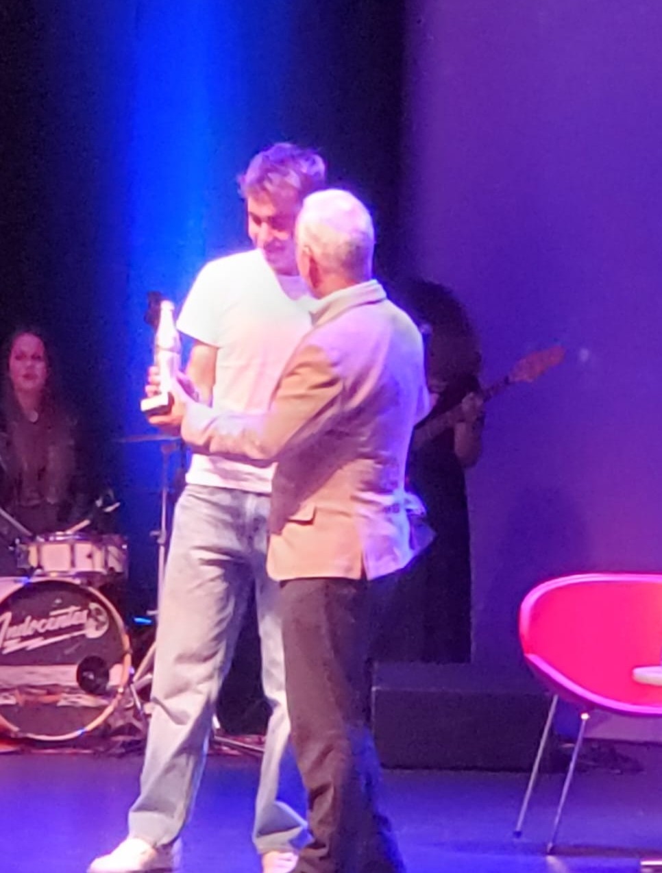 BENJAMIN NOVAL Y LA FEDERACIÓN DE CICLISMO PREMIADOS EN LA GALA DEL DEPORTE ASTURIANO