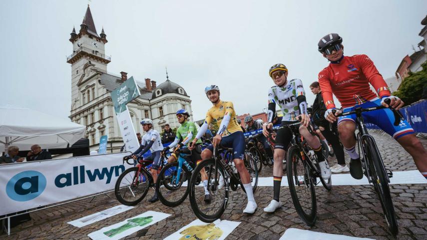 Pau-Marti-se-mantiene-3-en-la-general-de-la-Carrera-de-la-Paz