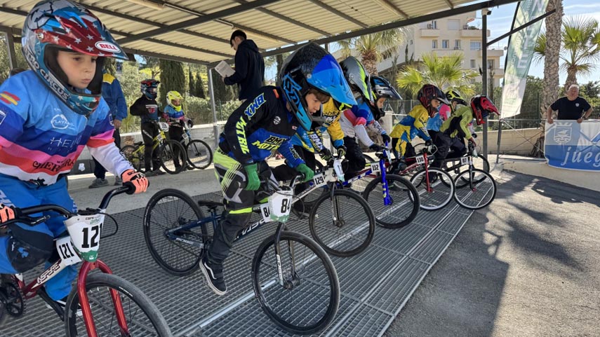 Ganadores-finales-de-la-Copa-Andalucia-BMX-2025