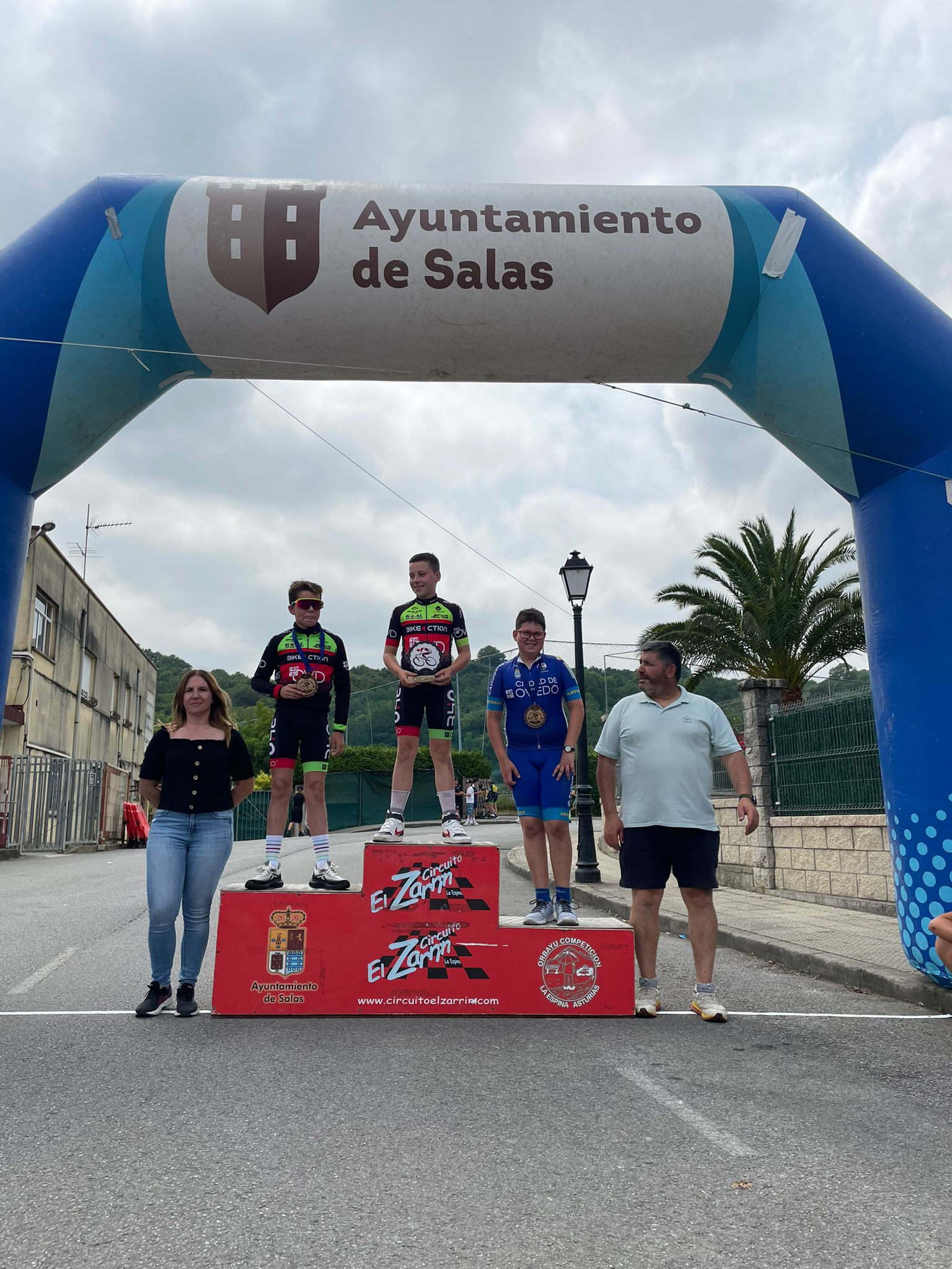 Éxito de participación en el Trofeo Salas 2025 de ciclismo base