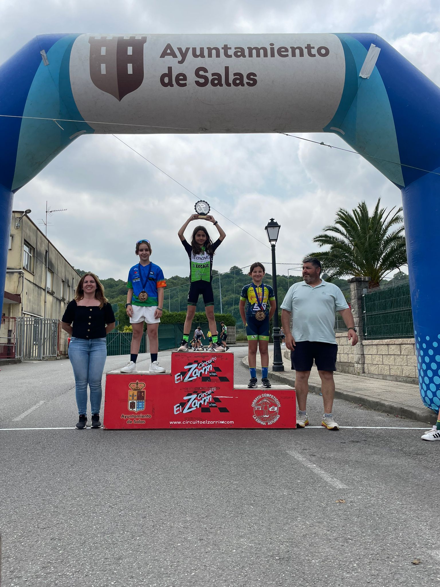Éxito de participación en el Trofeo Salas 2025 de ciclismo base