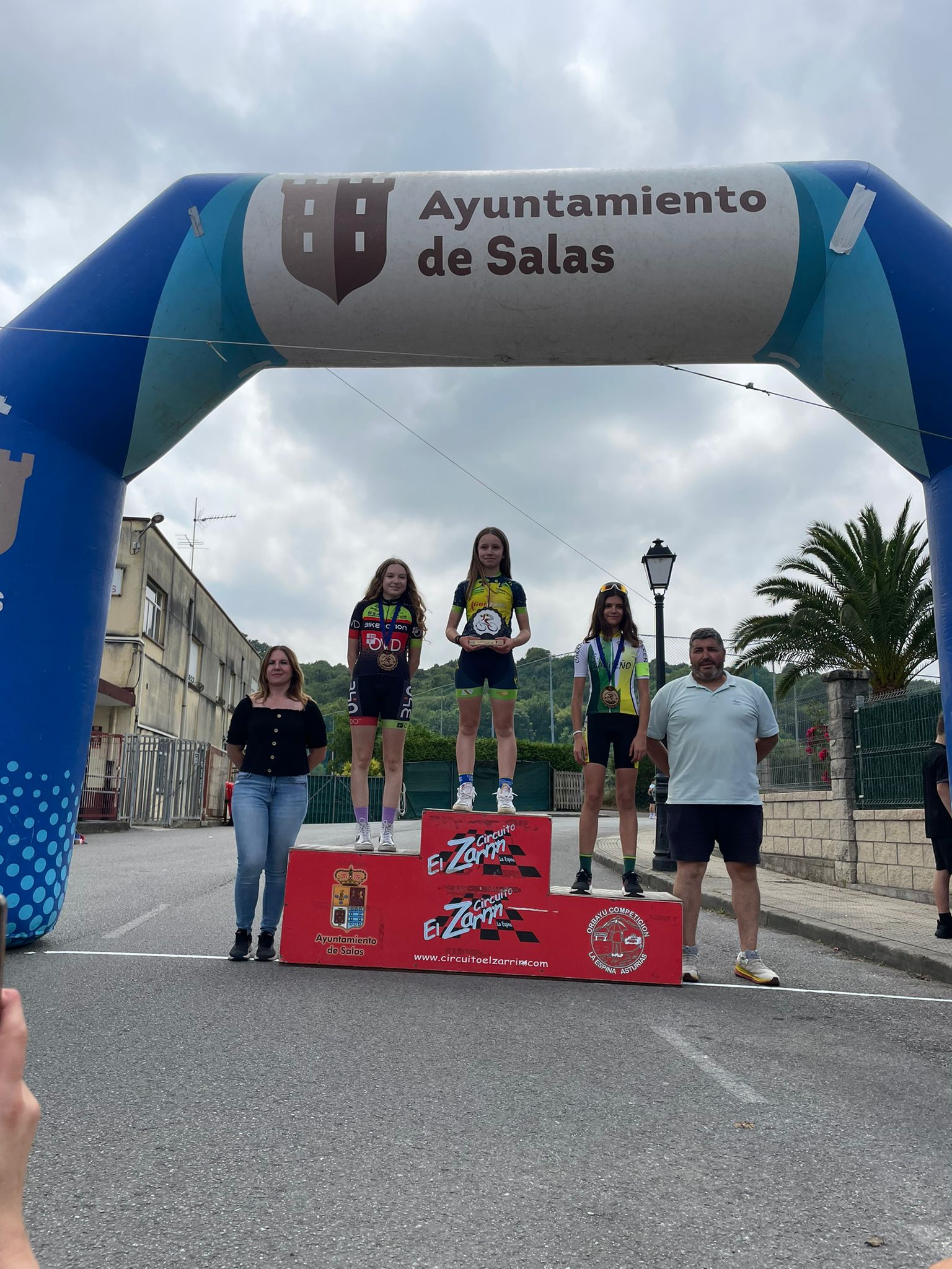 Éxito de participación en el Trofeo Salas 2025 de ciclismo base