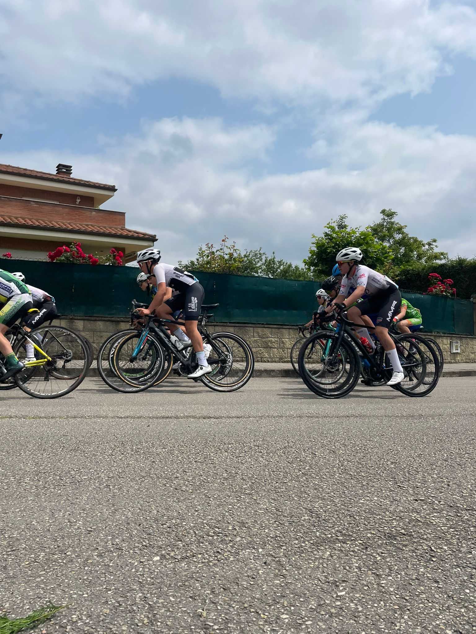 Éxito de participación en el Trofeo Salas 2025 de ciclismo base