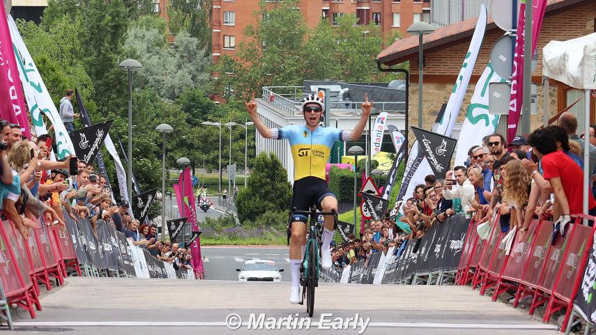 Enaut-Urkaregi-se-impone-en-la-VI-Clasica-Araba-Vitoria-Gasteiz-de-la-Copa-de-Espana-Junior-Cofidis