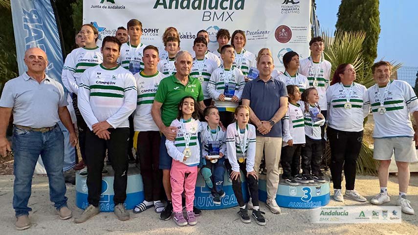 Almunecar-corona-a-los-nuevos-campeones-andaluces-de-BMX-