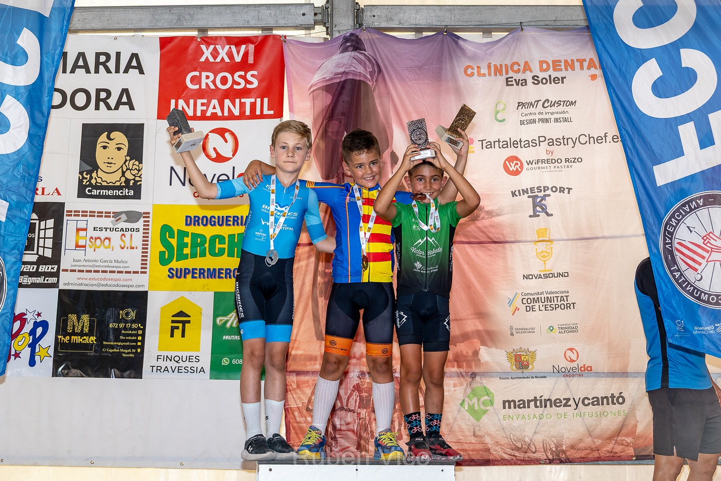 Novelda celebra una gran fiesta del ciclismo base en la final autonómica de Escuelas