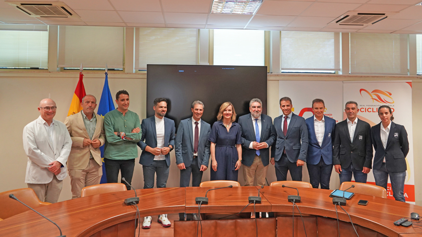 El-Campeonato-de-Espana-de-Ciclismo-Escolar-2025-de-Tarazona-de-la-Mancha-presentado-en-el-CSD