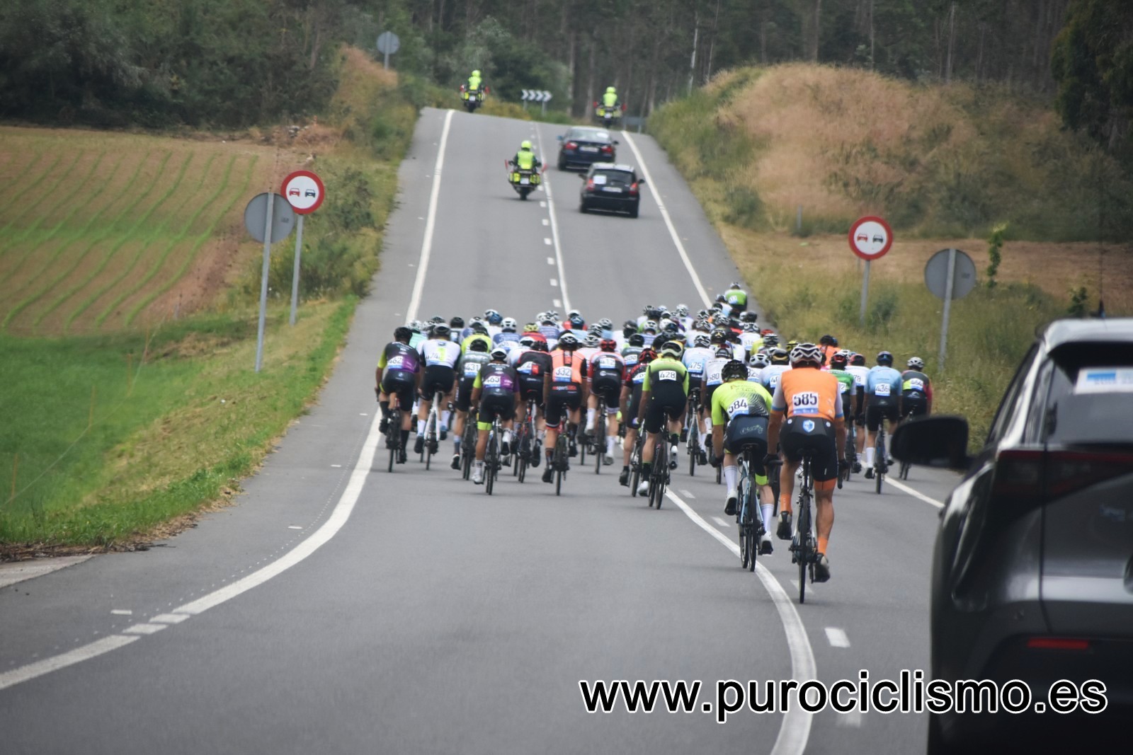 O máster-30 Adán Fra imponse ao esprint no Campionato de Galicia - Trofeo Concello de Ordes