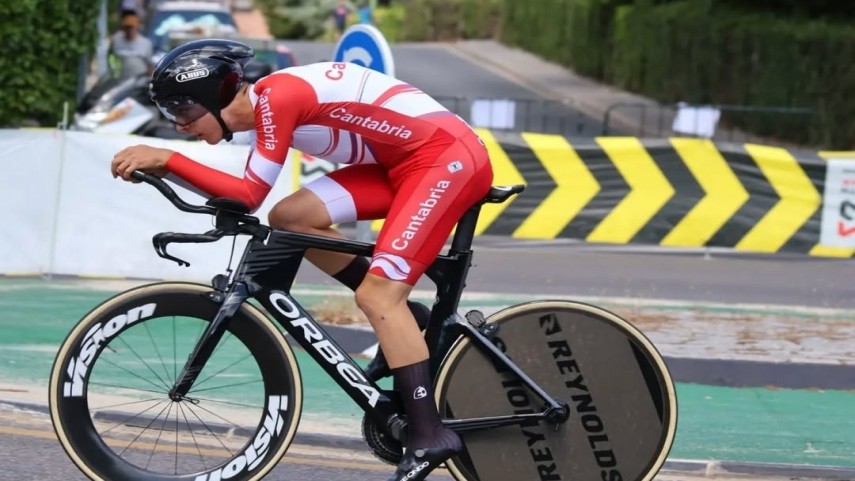 El-fin-de-semana-compite-en-Granada-la-seleccion-cantabra-junior-y-sub23-en-los-Campeonatos-de-Espana-de-Ciclismo-CRI-y-en-linea