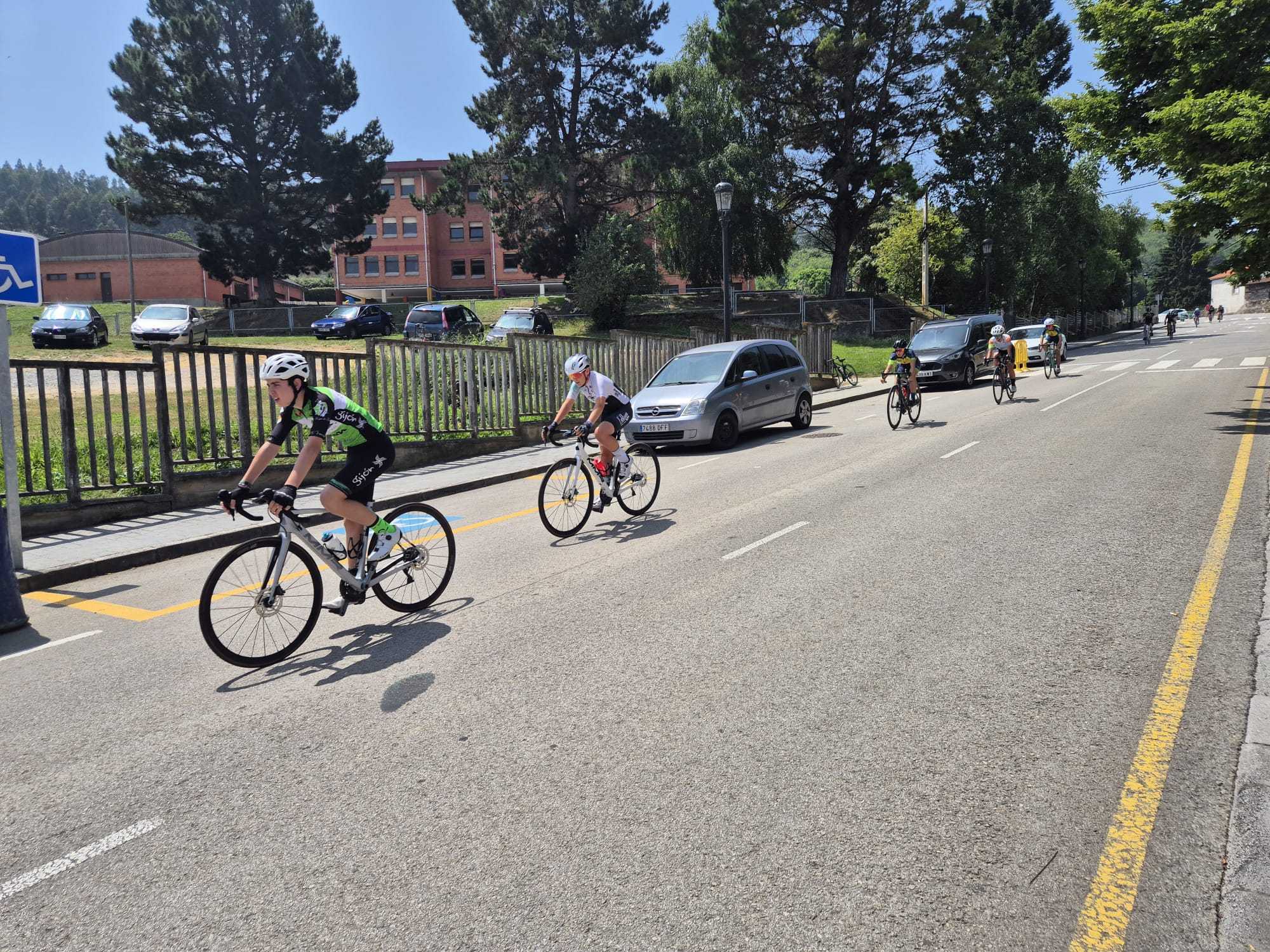 Concluye con éxito el Trofeo Escuelas Villa de Pravia