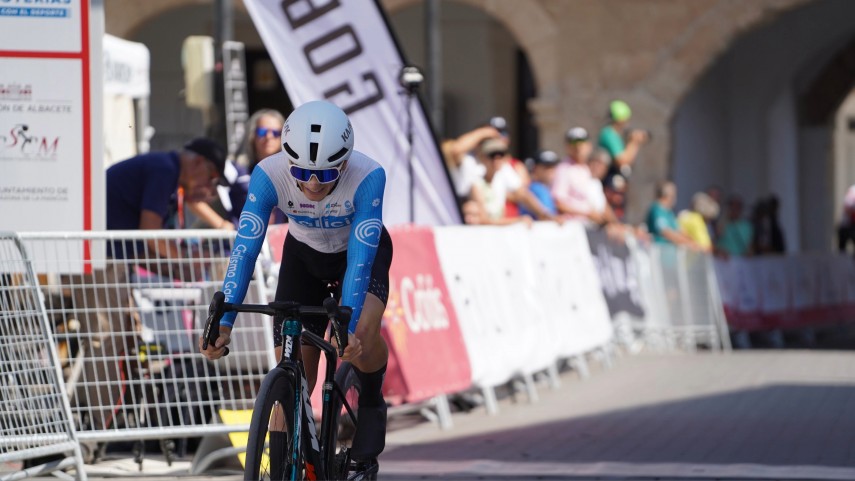 Lucas-Blanco-abre-a-conta-de-medallas-de-Galicia-no-Campionato-de-Espana-Escolar