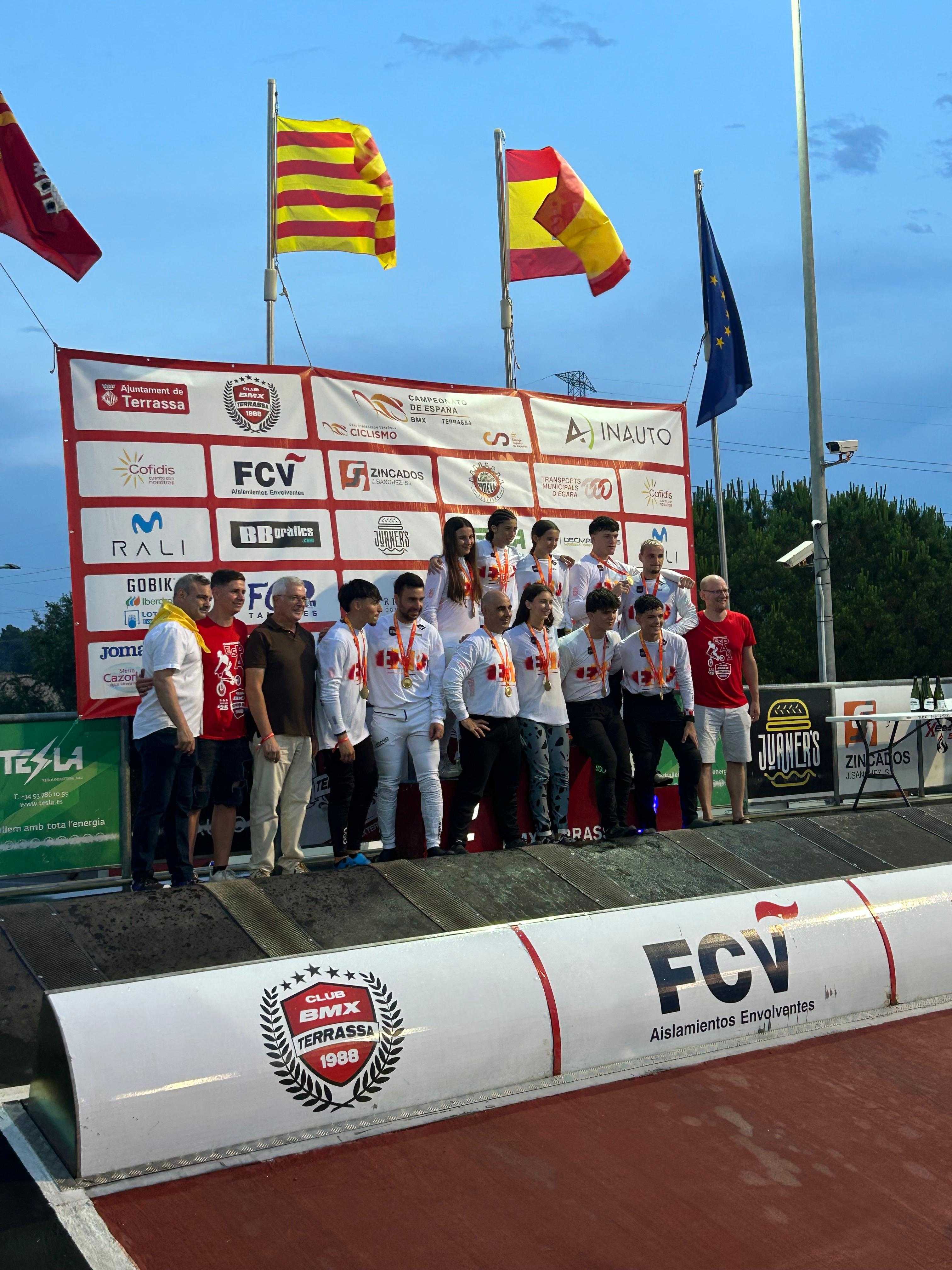Marc Román y Mariona Calvis se proclaman campeones de España de BMX Racing en Terrassa