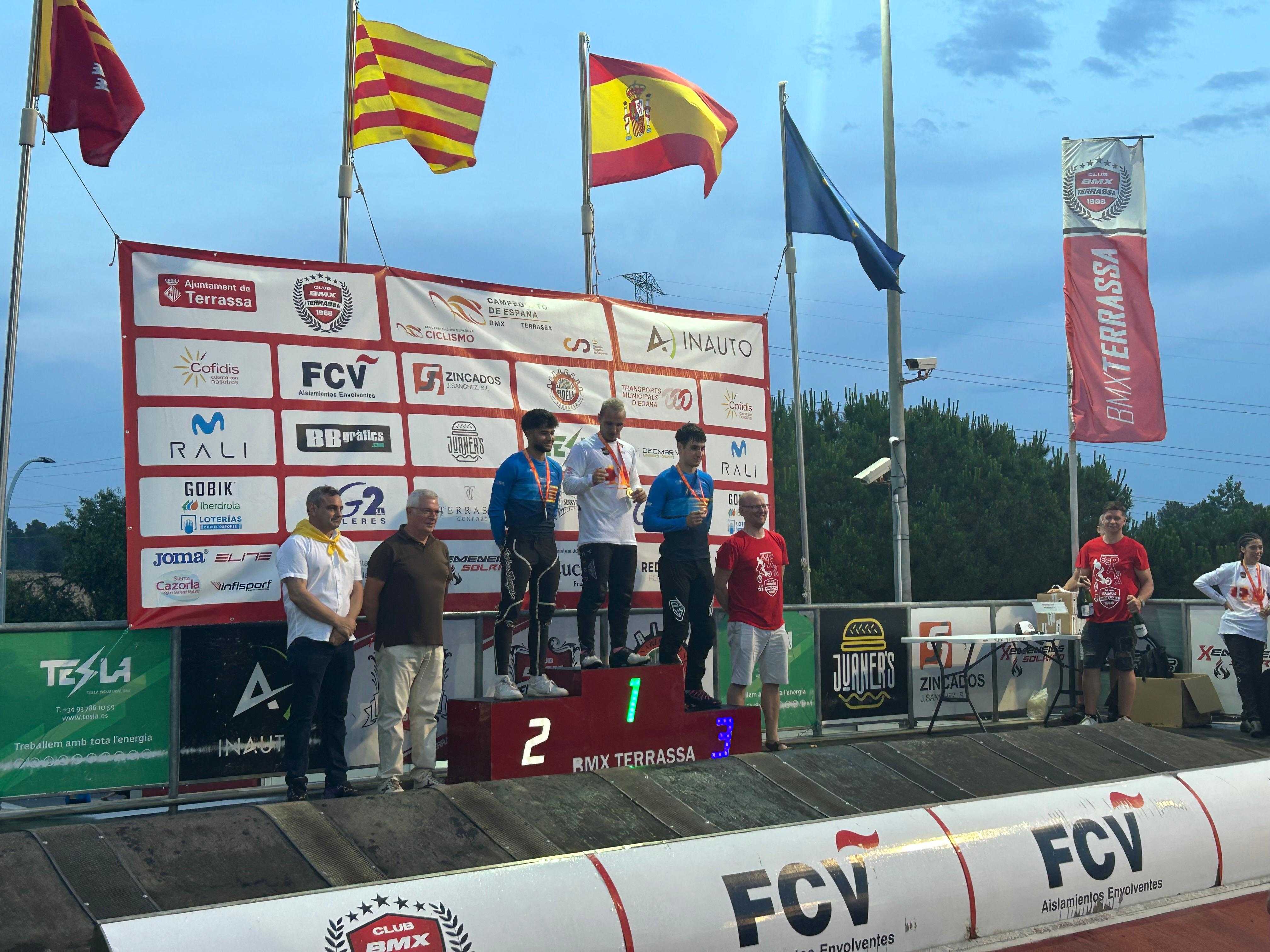 Marc Román y Mariona Calvis se proclaman campeones de España de BMX Racing en Terrassa