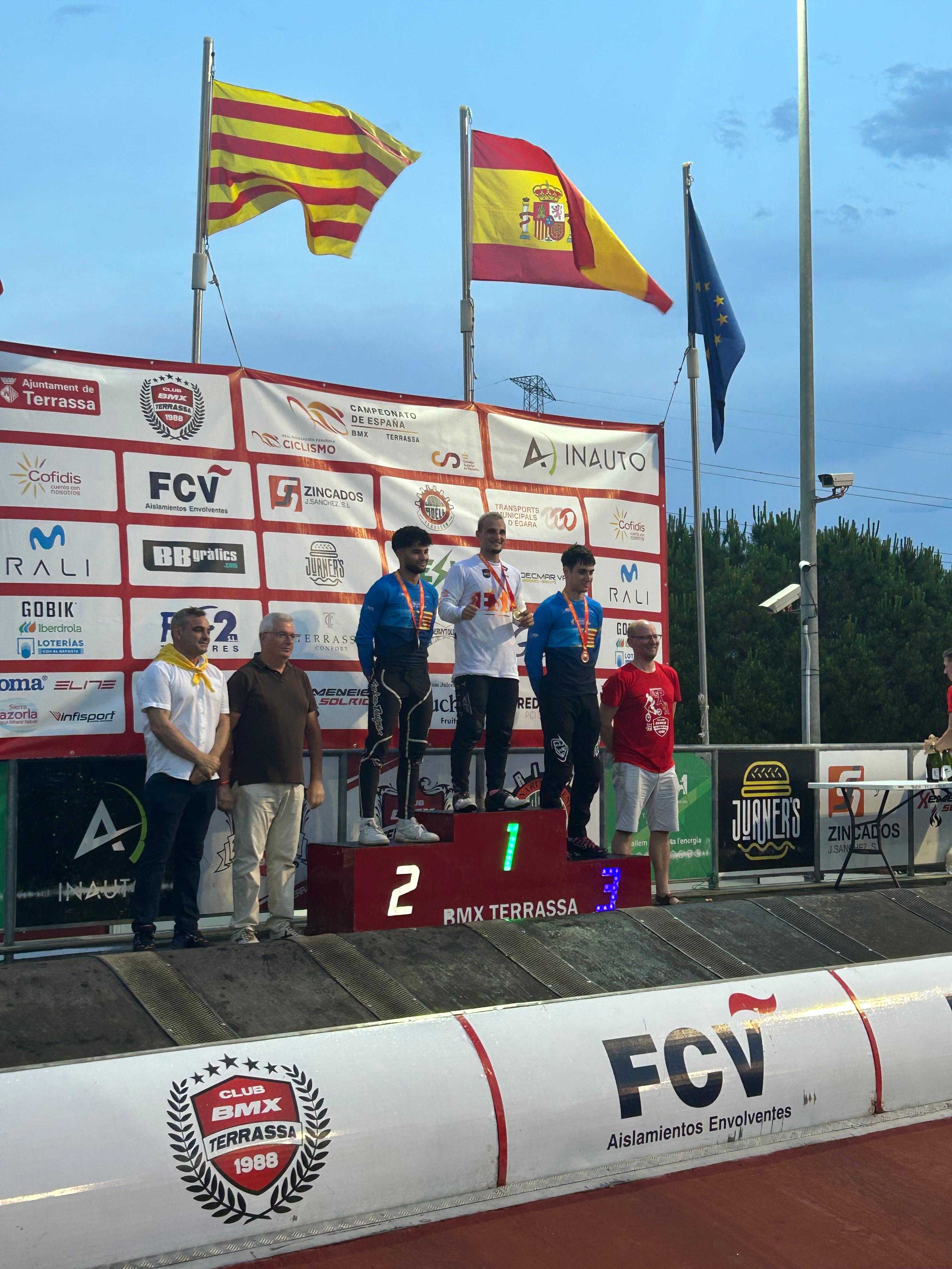 Marc Román y Mariona Calvis se proclaman campeones de España de BMX Racing en Terrassa