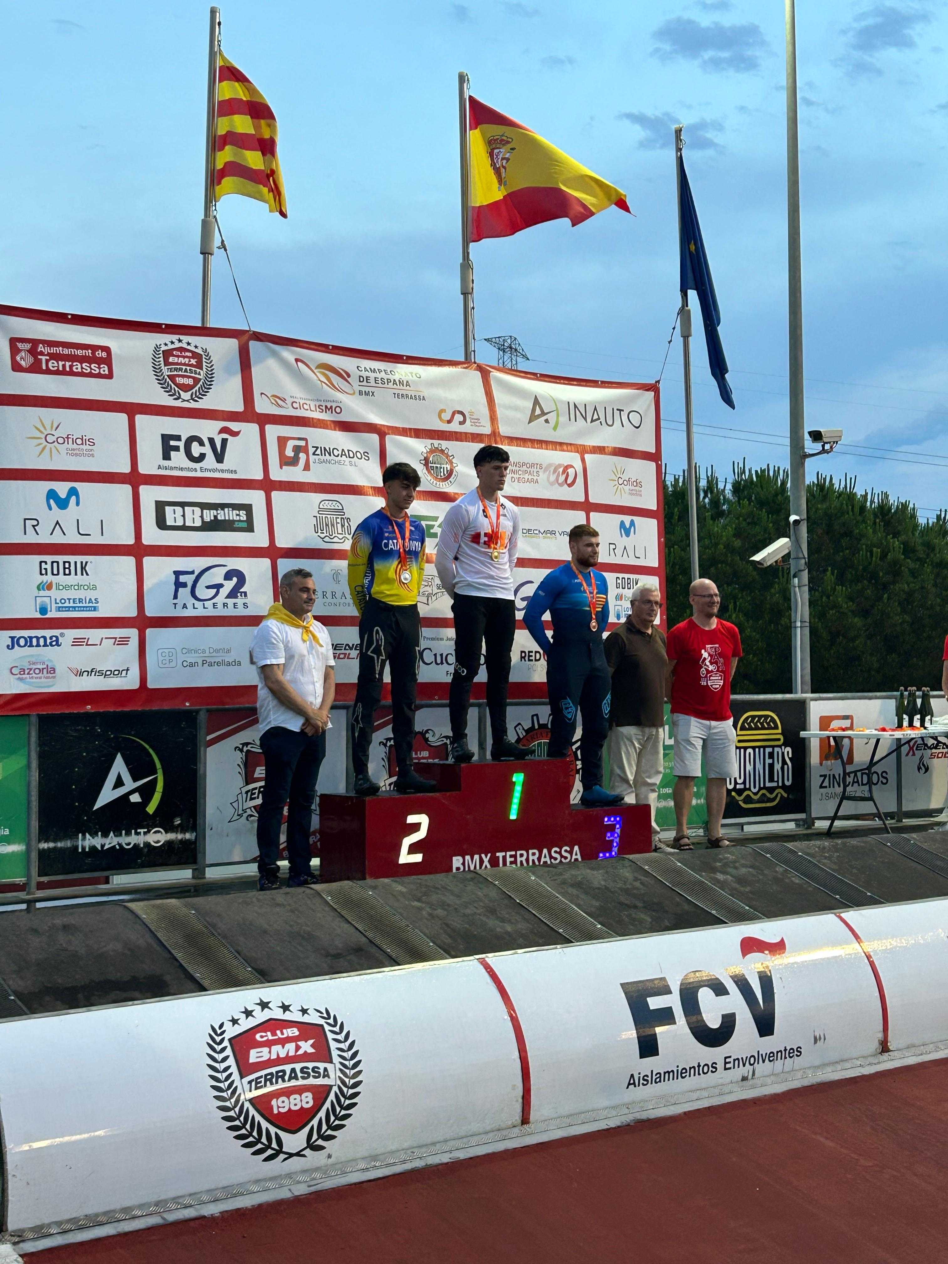 Marc Román y Mariona Calvis se proclaman campeones de España de BMX Racing en Terrassa