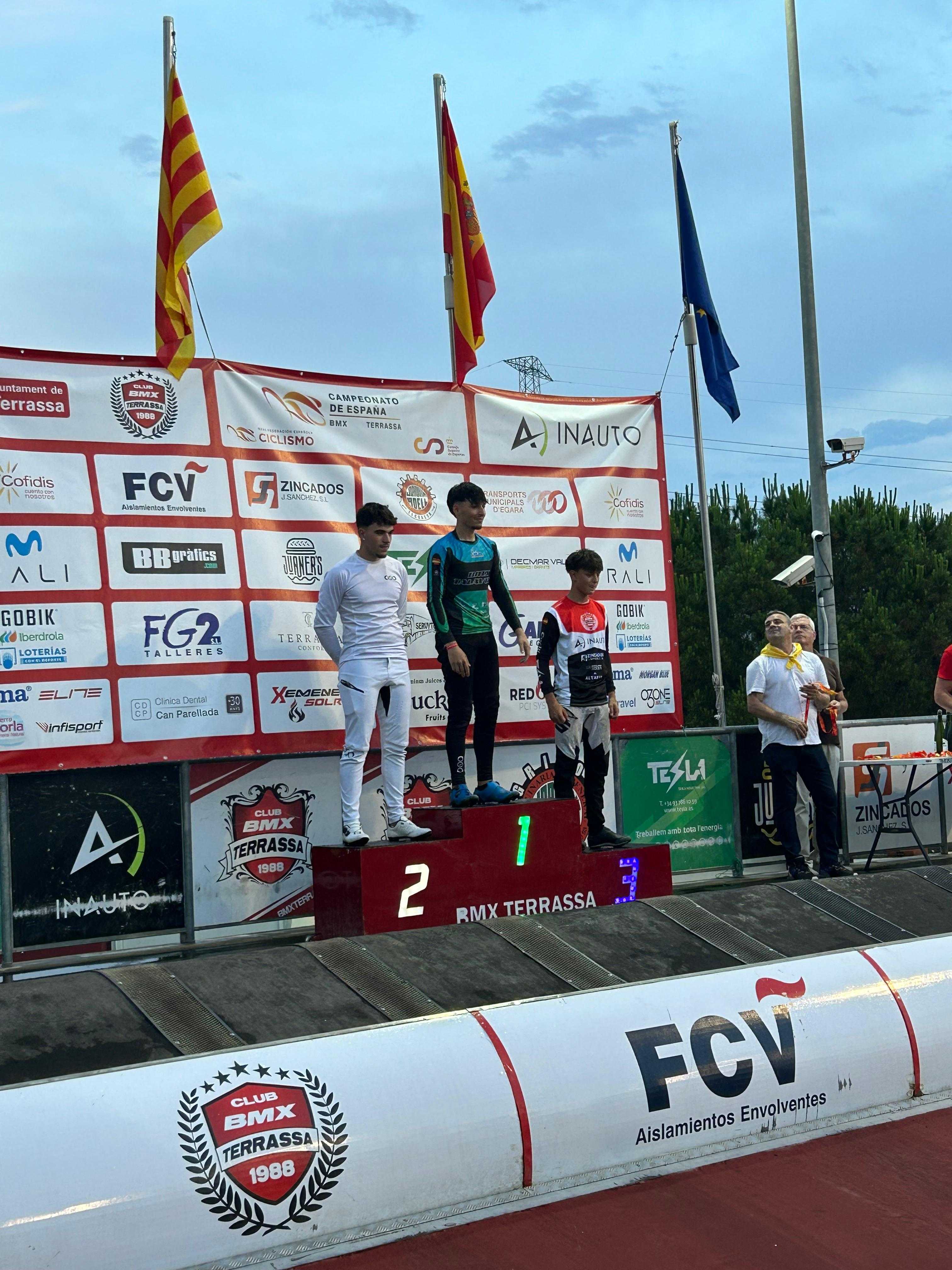 Marc Román y Mariona Calvis se proclaman campeones de España de BMX Racing en Terrassa