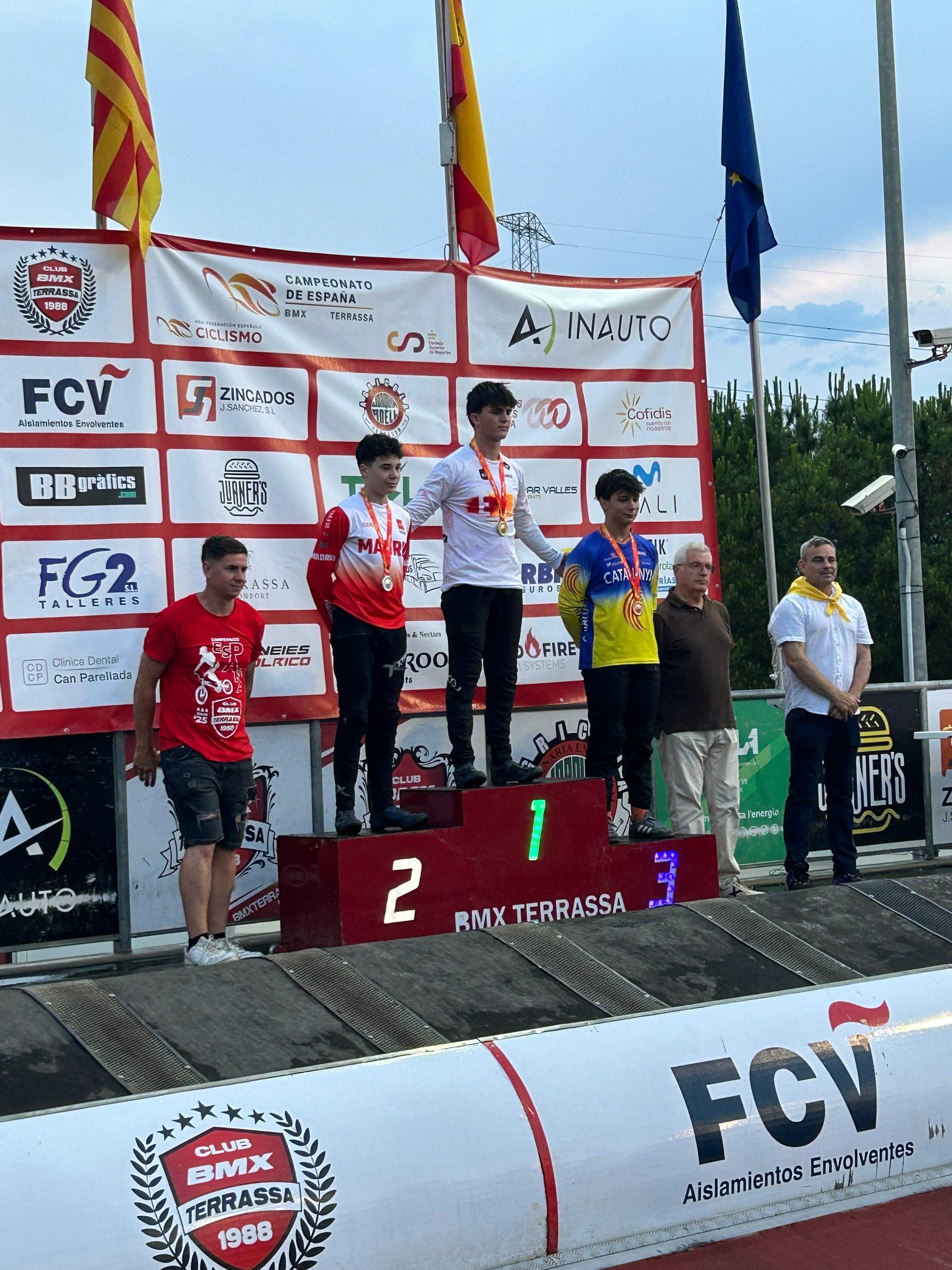 Marc Román y Mariona Calvis se proclaman campeones de España de BMX Racing en Terrassa