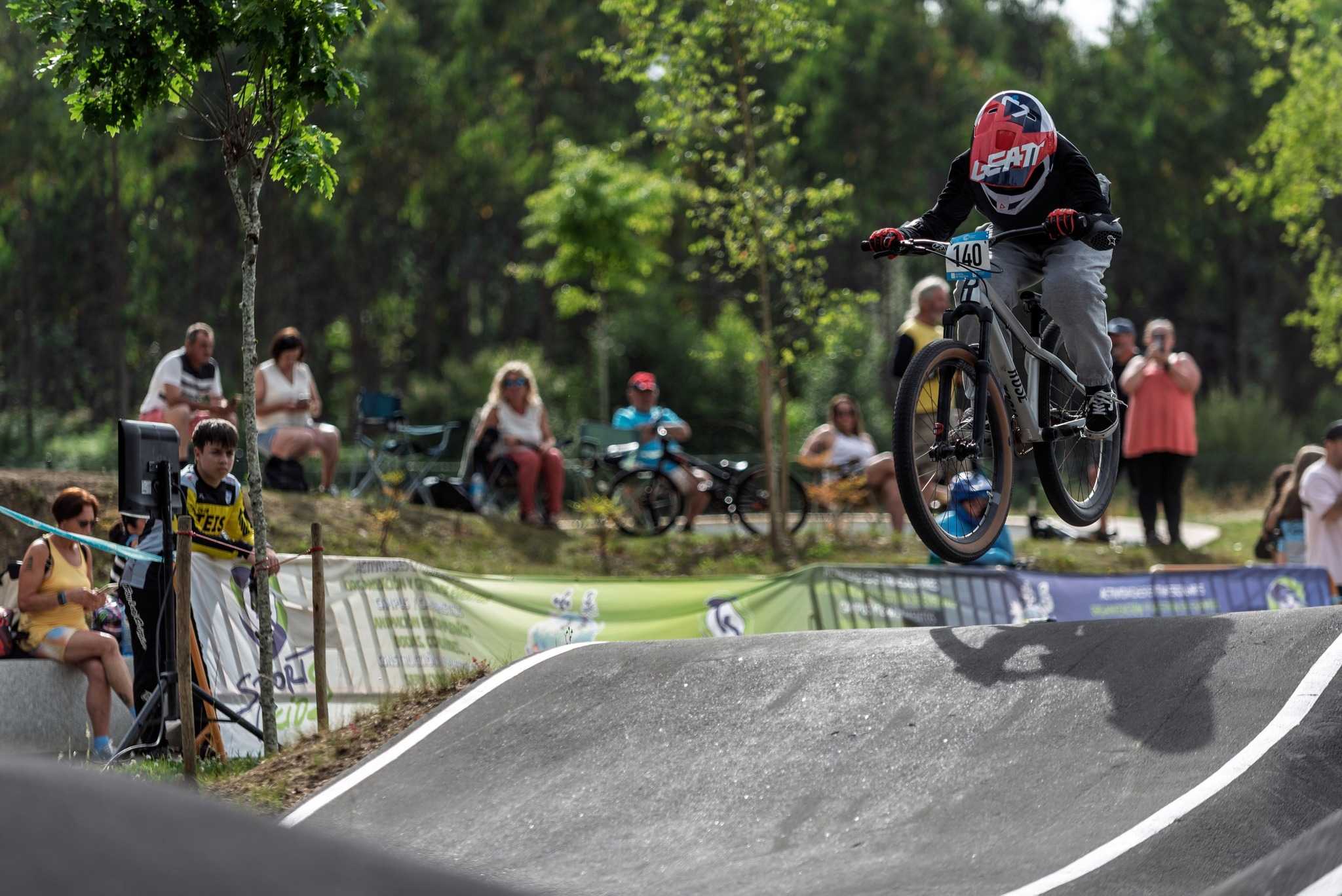 O Val do Ulló anótase os tempos scratch no Pump Track de Xove con dous cadetes