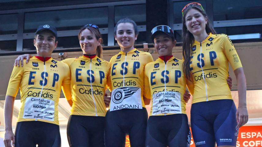 Anguela-Aranguren-y-Jimenez-certifican-su-titulo-en-la-general-de-la-Copa-de-Espana-en-Leon-