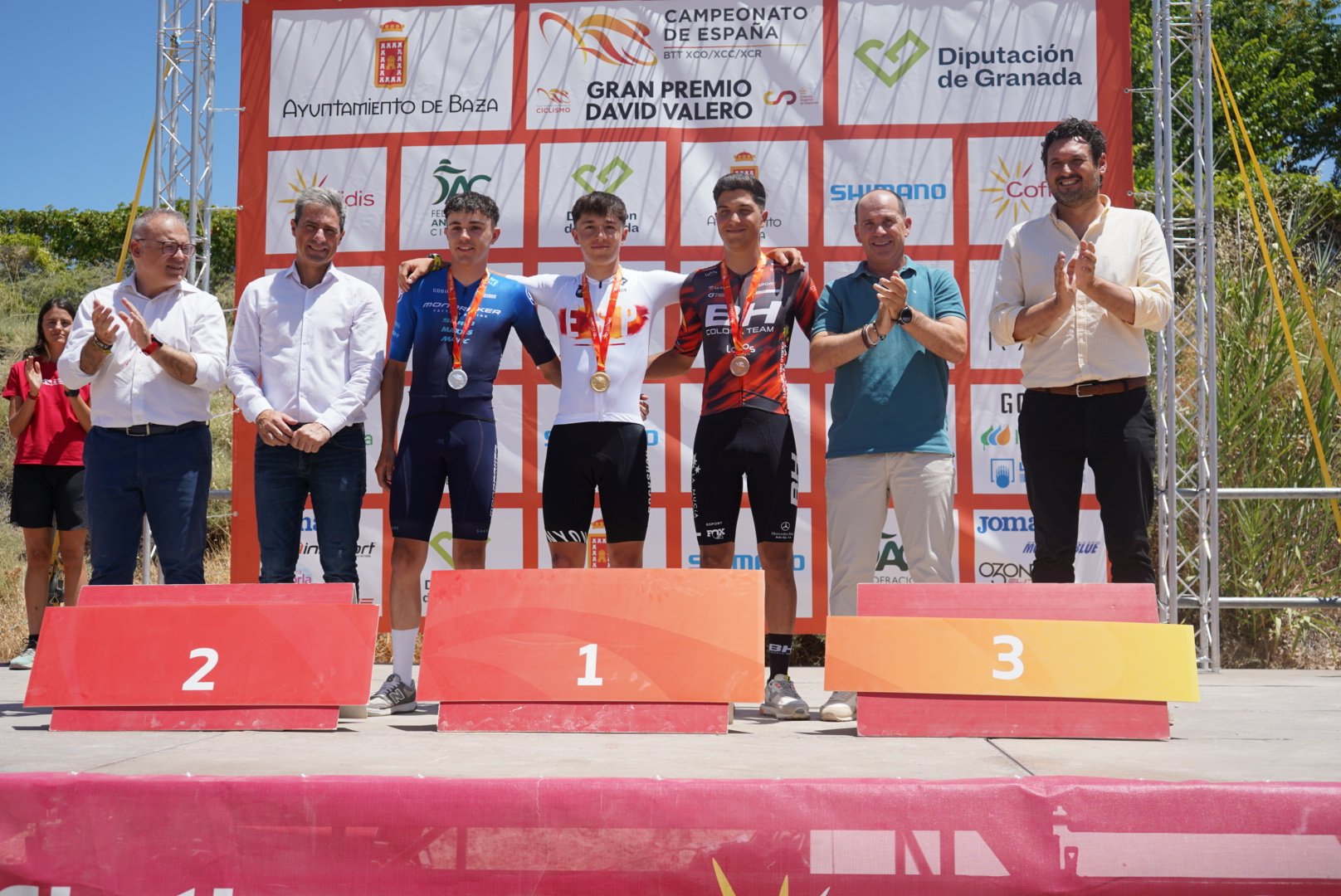 A júnior Lorena Patiño conquista o seu cuarto título consecutivo de campioa de España de XCO