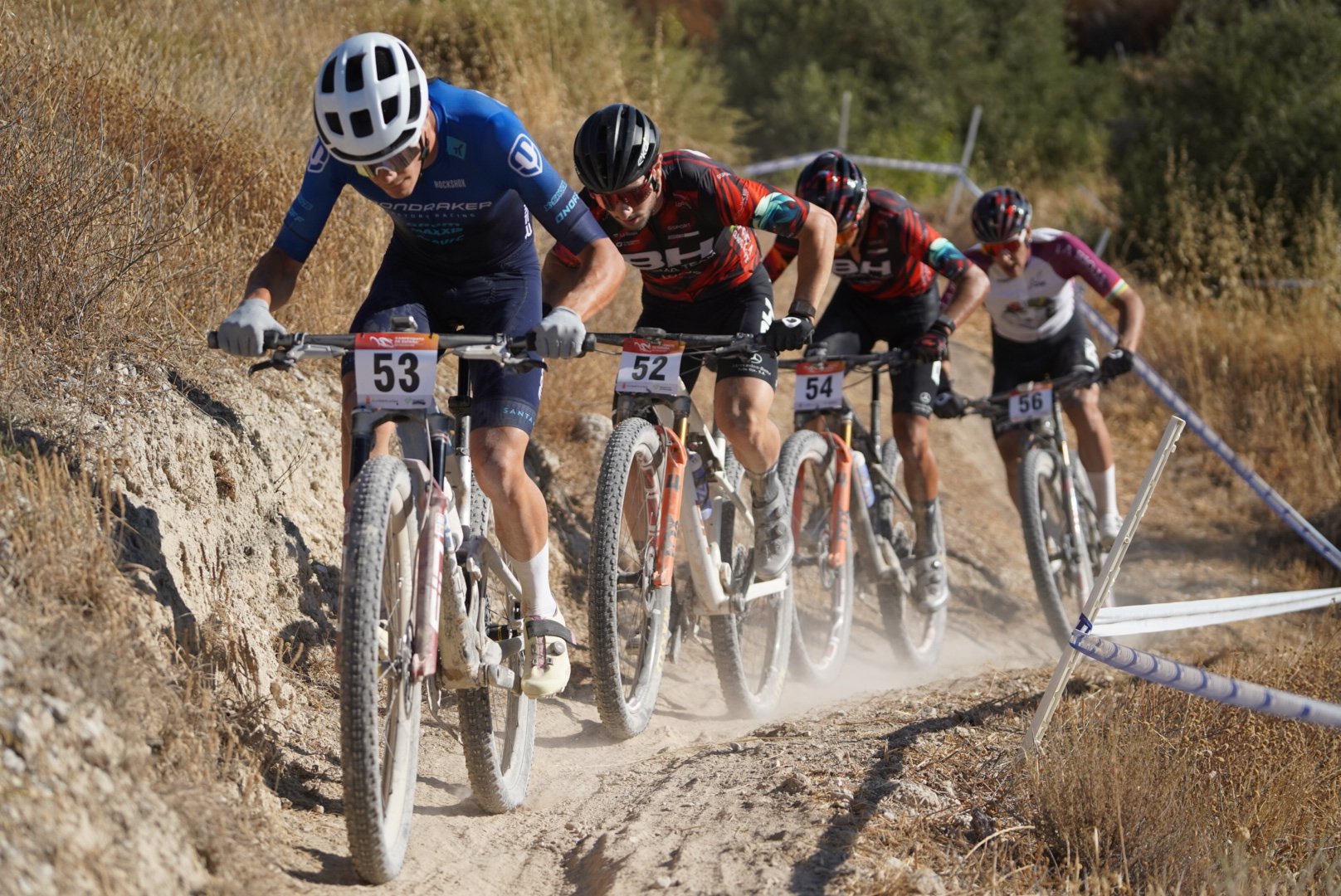 A júnior Lorena Patiño conquista o seu cuarto título consecutivo de campioa de España de XCO